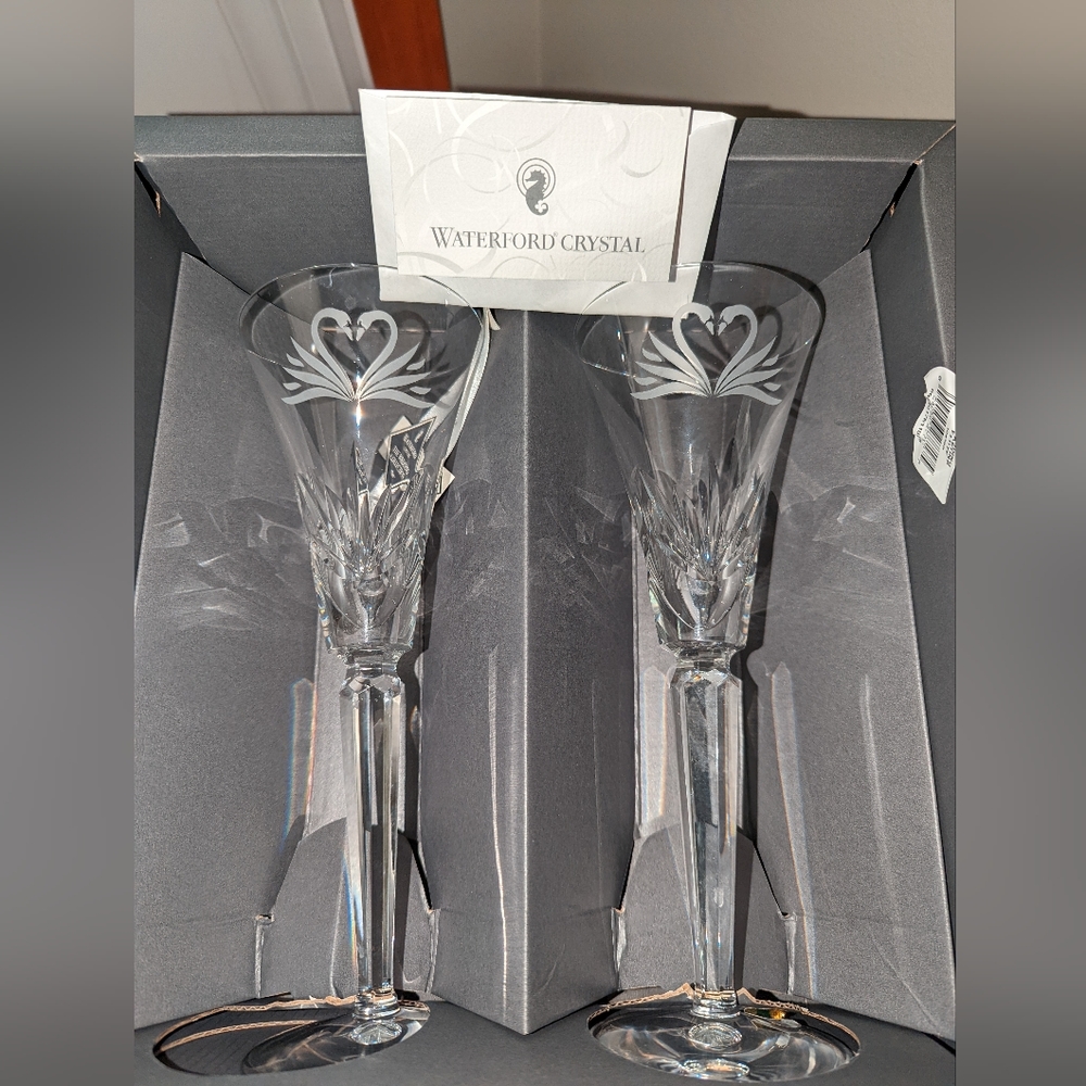 Waterford Crystal Swan in a Heart Champagne Flutes *Discontinued Style*